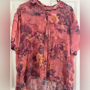 Free People Love Letters Hawaiian Floral Shirt Oversized size Small. Excellent